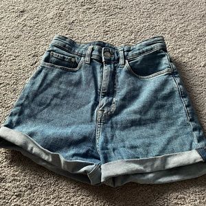 Size 4 dark wash h&m jean shorts